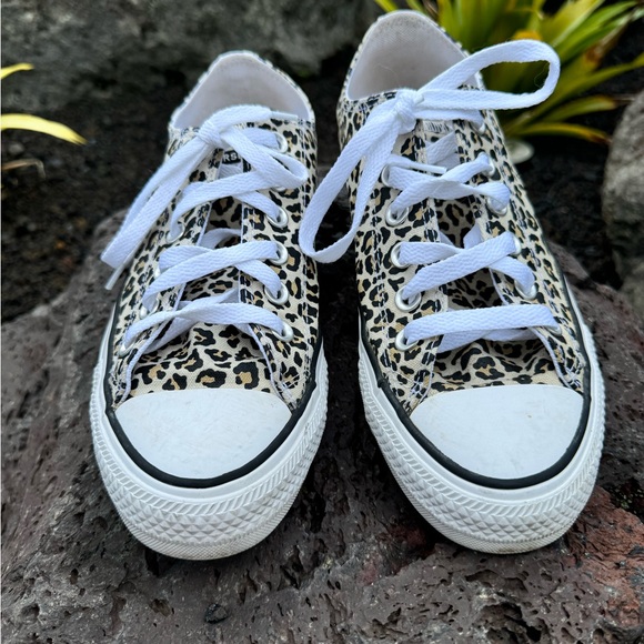 Converse Shoes - Converse Chuck Taylor All Star Low Top Sneakers CHEETAH Mens 5.5 Womens 7.5